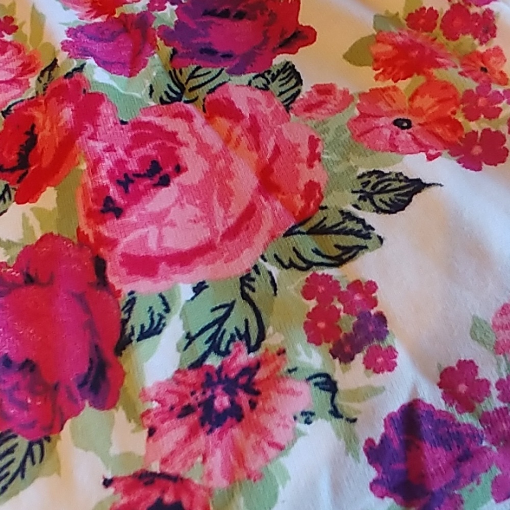 NWT Beautiful Spring cardigan/sweater - Picture 4 of 4